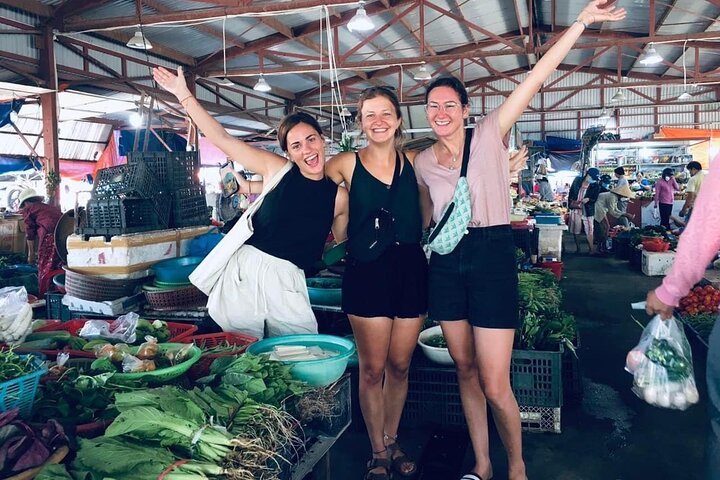 Kookcursus Hoi An: lokale markt, mandboot, vissen en koken