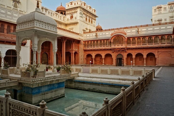Visitez le fort Junagarh et le temple Karni Mata avec Jodhpur Drop de Bikaner