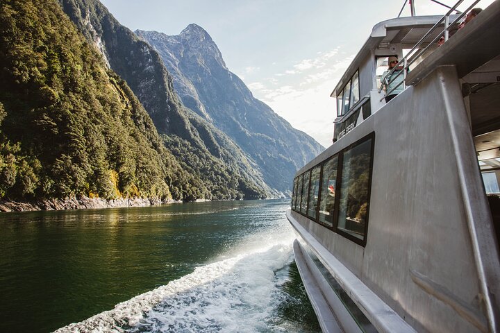 Milford Sound Premium Small Group Tour & Cruise saindo de Queenstown