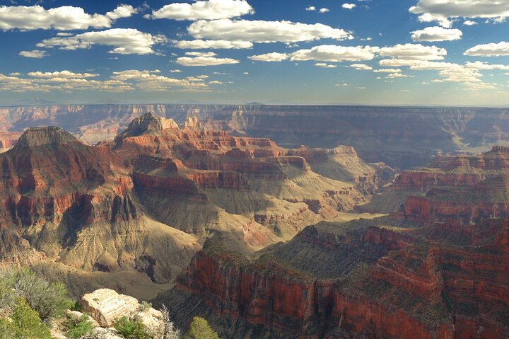 Grand Canyon Helicopter 45 minutos de voo com visita opcional ao Hummer
