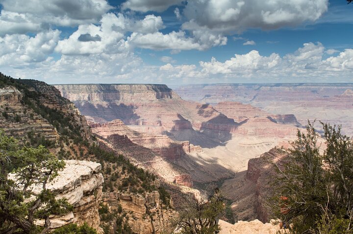 Grand Canyon Helicopter 45 minutos de voo com visita opcional ao Hummer