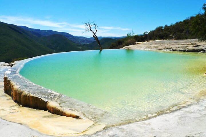 Tour de Dia Completo Guiado por Hierve el Agua en Oaxaca