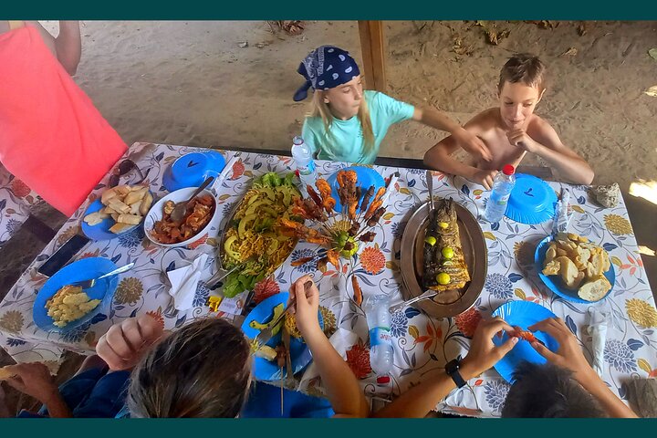 Excursão privada exclusiva de dia inteiro à Reserva Marinha Nosy Tanikely