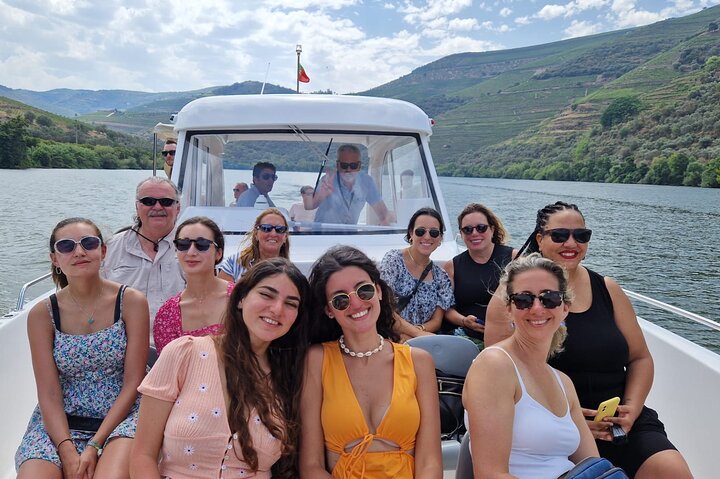 Douro Valley Tour : wijnproeverij, cruise en lunch vanuit Porto