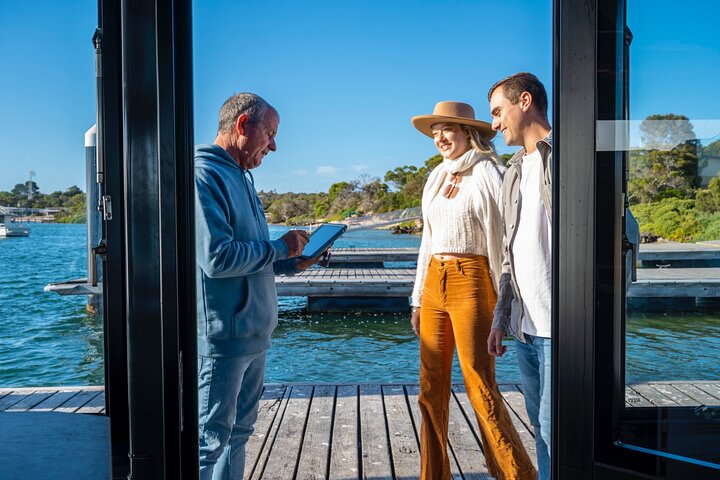 Experiência Coffin Bay Short and Sweet Oyster Farm Tour