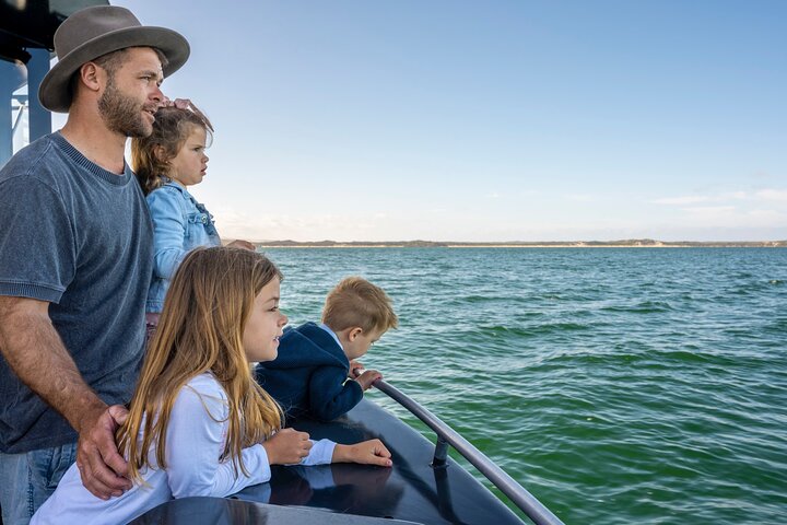 Experiência Coffin Bay Short and Sweet Oyster Farm Tour