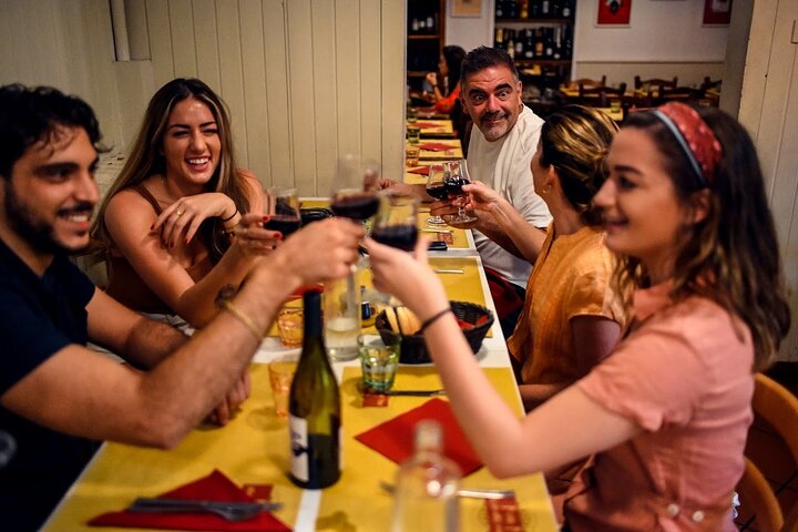 Bologna Food & Market Tour med lokale retter, pasta, vine og meget mere
