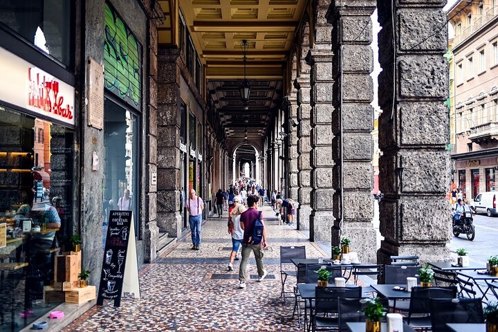 Bologna Food & Market Tour med lokale retter, pasta, vine og meget mere