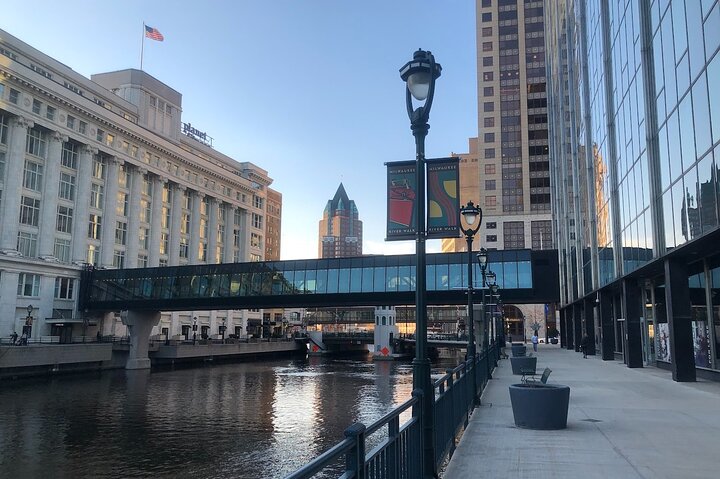 Milwaukee Food Tour com 5 favoritos locais Degustações e pratos secretos