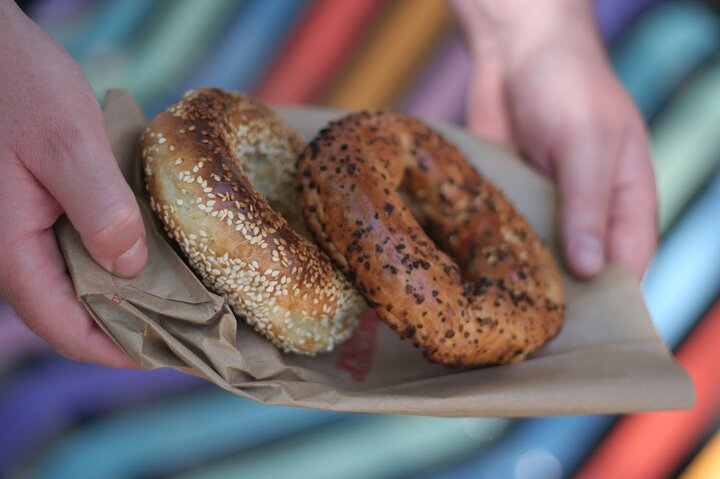 Montreal Mile End Food Tour mit Bagel, Poutine und 7 Verkostungen