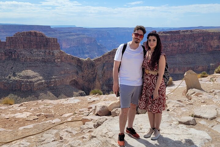 Passeio de Dia em Grupo Pequeno pelo West Skywalk do Grand Canyon a partir de Laughlin, NV