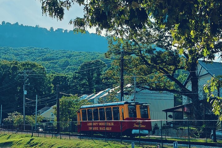 Aventura descarrilada – Tour combinado en trolebús y tren de Chattanooga
