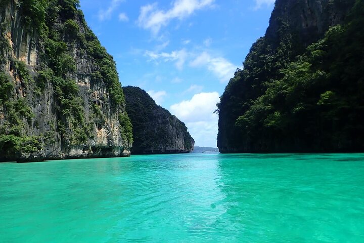 Il meglio del tour avventuroso di un giorno a Phi Phi Island con pranzo da Phuket