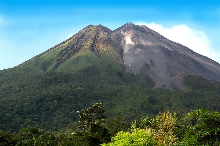 Arenal Volcano & Hot Springs Heldagstur från San José