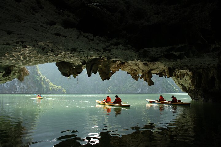 Lan Ha - Ha Long Bay - Dau Be ø 2D/1N fra Cat Ba i mindre turistede områder.