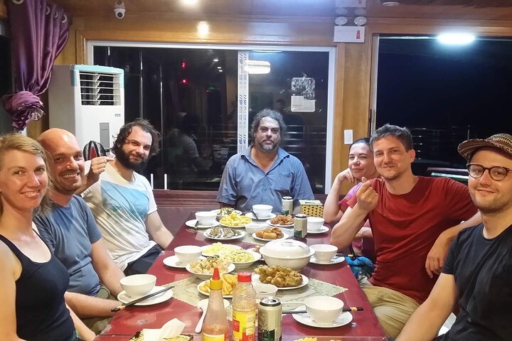 Lan Ha - Ha Long Bay - Dau Be ø 2D/1N fra Cat Ba i mindre turistede områder.
