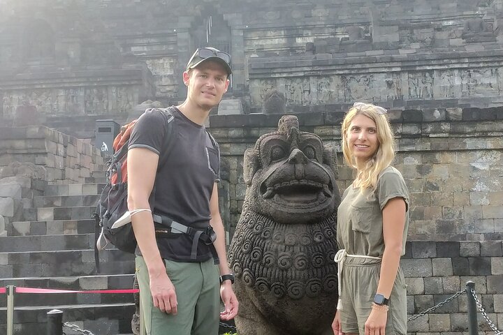 Subida a la cima del templo de Borobudur y templo de Prambanan: tour de 1 día