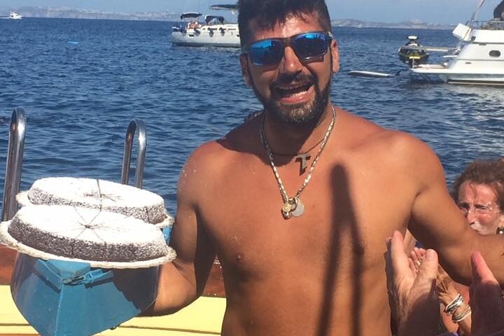 Rundvisning på øen Ischia med båd med frokost og svømning