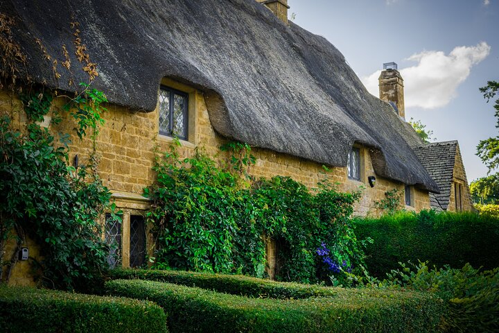 Descubra los secretos de la experiencia de un tour privado por los Cotswolds