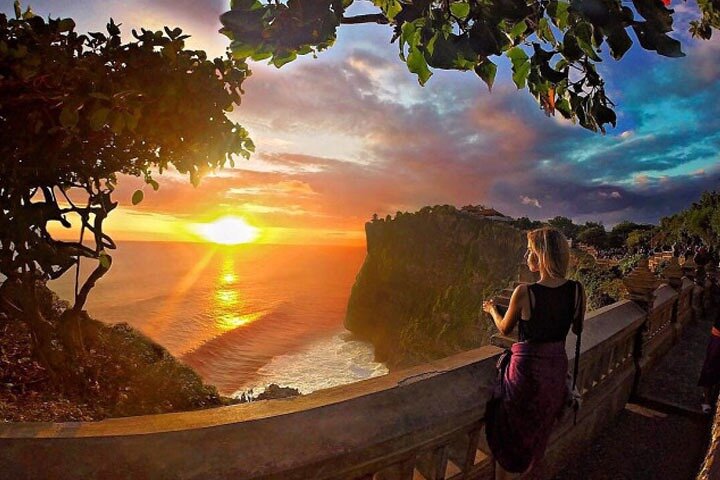 Privat Uluwatu solnedgångstur med Kecak dans och middag
