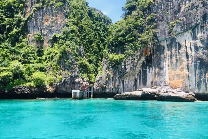 Tour di un giorno in motoscafo delle Isole Phi Phi da Phuket + pranzo a buffet