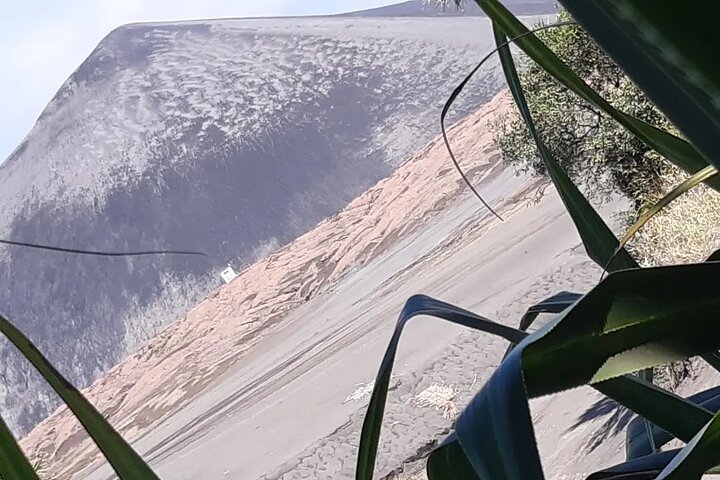 Heldags privat tur til Yakel Village, fossen og Mt Yasur vulkanen