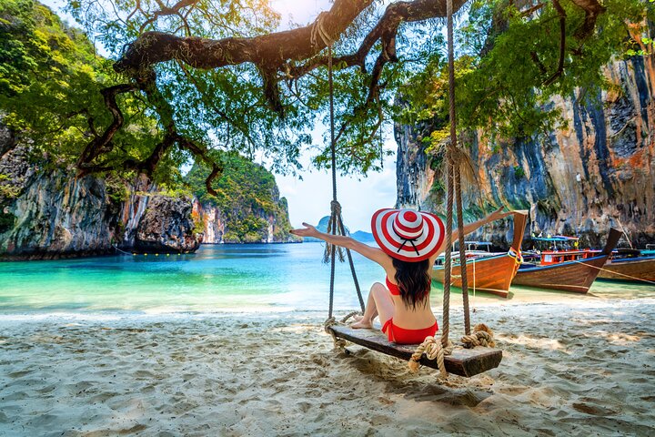 Krabi Hong Island Tour: barco privado de cauda longa