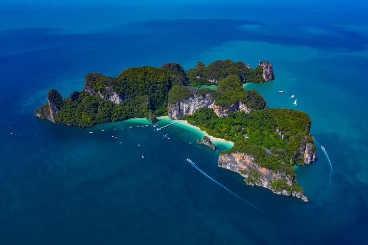Krabi Hong Island Tour: barco privado de cauda longa