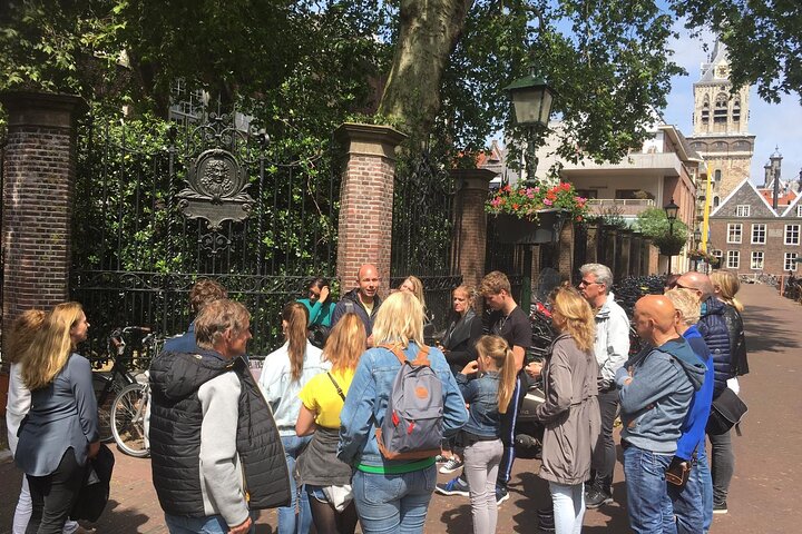Recorrido a pie por Delft: la ciudad de naranja y azul