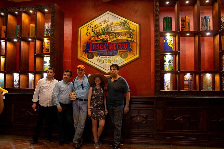 José Cuervo Tequila Tour & Agave Champs au départ de Guadalajara