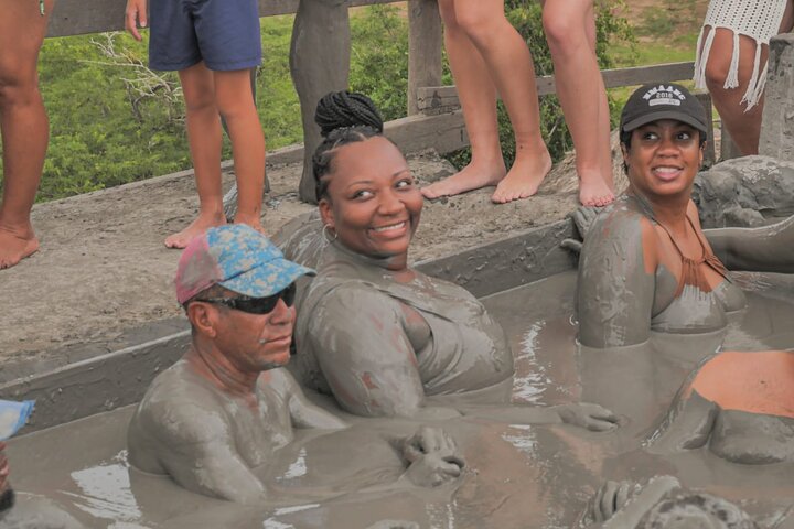Tur til Mud Volcano i Cartagena med lunsj