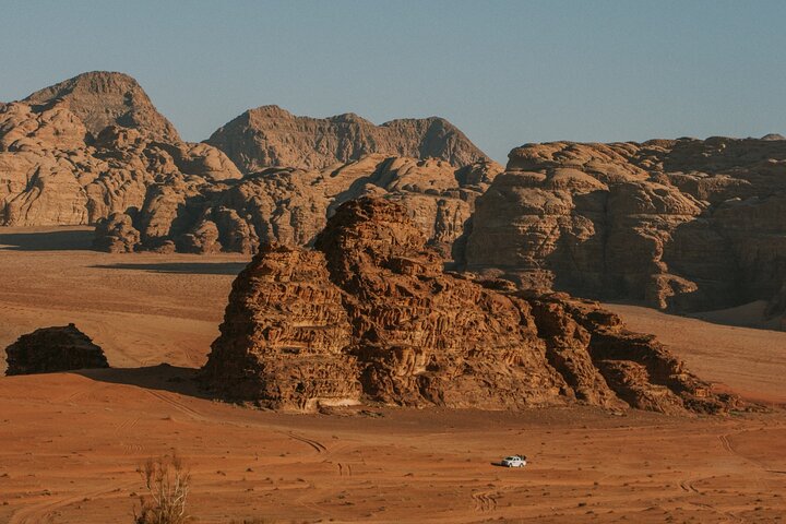 Excursion d'une journée en jeep dans le désert de Wadi Rum