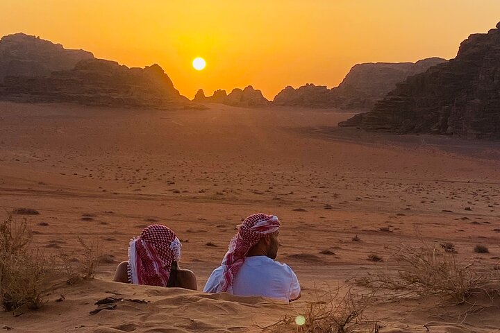 Excursion d'une journée en jeep dans le désert de Wadi Rum
