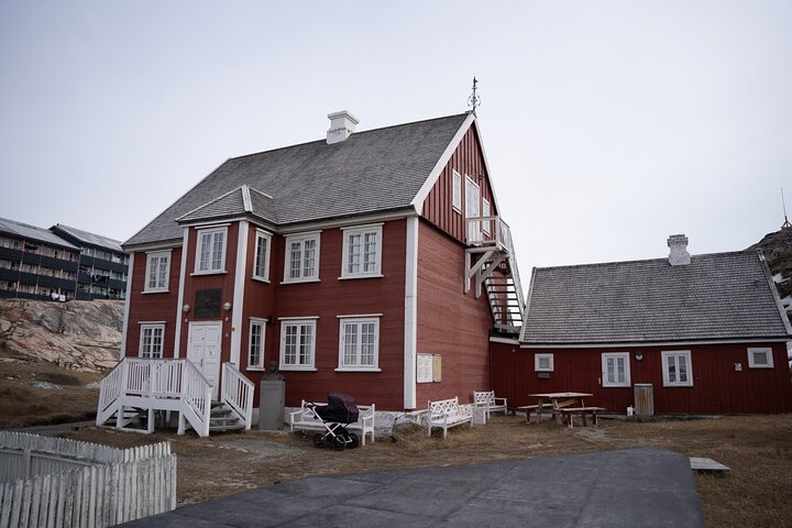 Scopri le gemme di Ilulissat: un tour privato a piedi