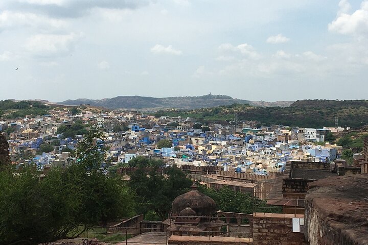 Tour privado a pie por la ciudad azul de Jodhpur con guía