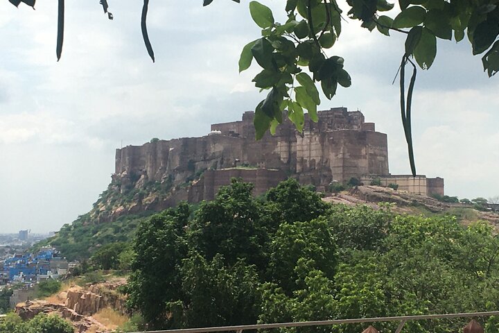 Tour privado a pie por la ciudad azul de Jodhpur con guía