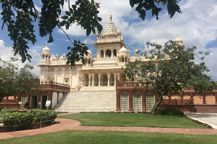 Tour privado a pie por la ciudad azul de Jodhpur con guía