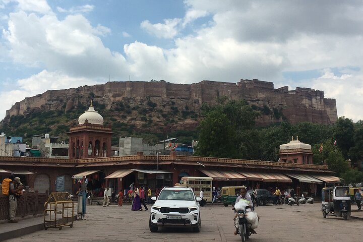 Tour privado a pie por la ciudad azul de Jodhpur con guía