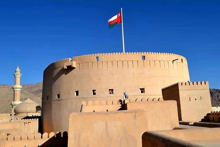 Bergen & Forten – Privé dagtour naar Nizwa & Jebel Akhdar