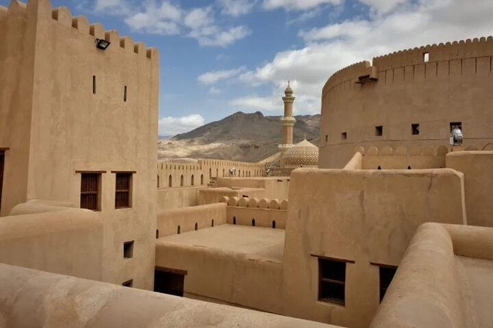 Bergen & Forten – Privé dagtour naar Nizwa & Jebel Akhdar