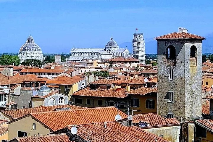 Visita guidata della Torre Pendente di Pisa, della Cattedrale, del Cimitero e del Battistero