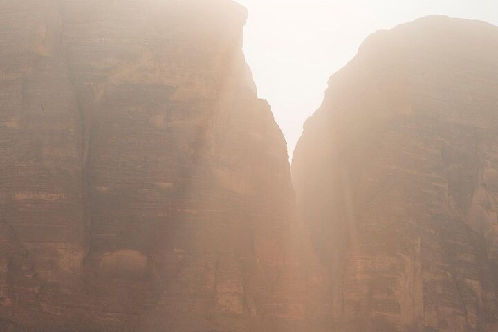 Excursion d'une journée en jeep dans le désert de Wadi Rum
