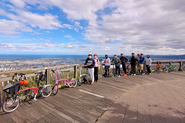 Tokushima og Mt. Bizan BROMPTON Slow Cycling Tour