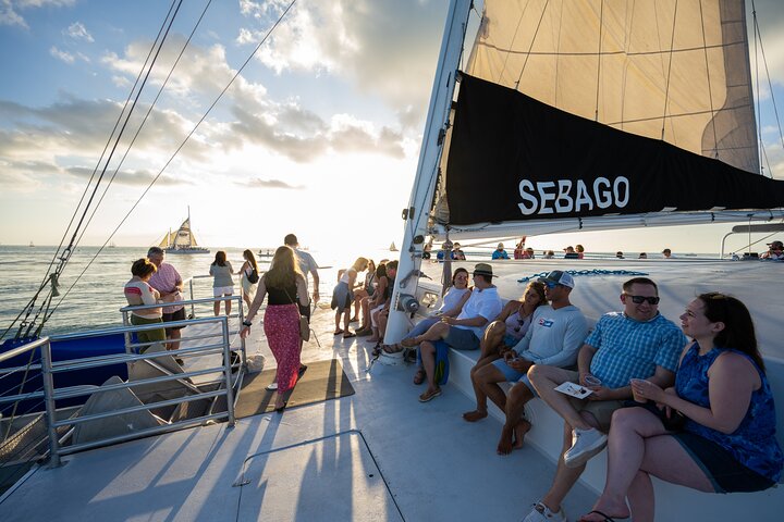 Key West Sunset sejl med åben bar, levende musik og Hors D'oeuvres