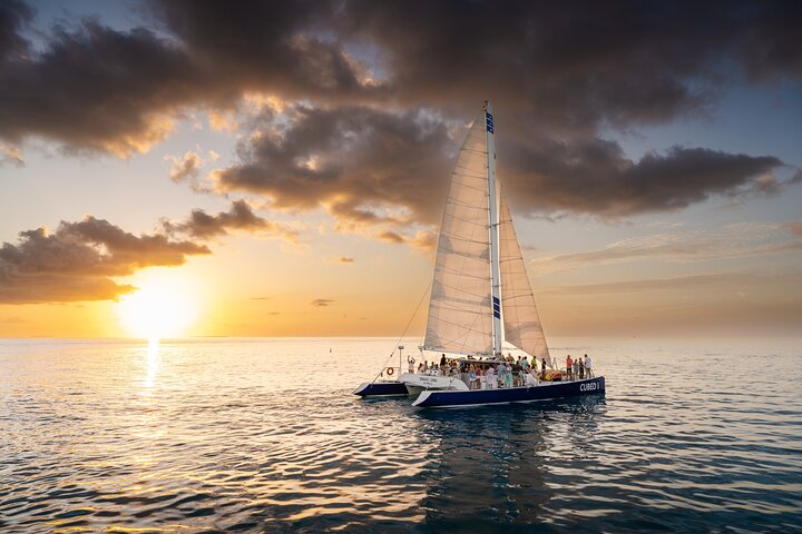 Key West Sunset sejl med åben bar, levende musik og Hors D'oeuvres
