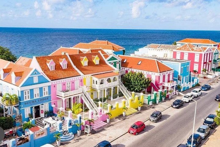Colori & sapori: Città, Cultura e Autentica Degustazione di Curaçao Blu