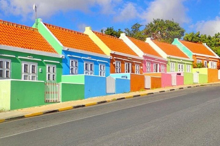 Colori & sapori: Città, Cultura e Autentica Degustazione di Curaçao Blu