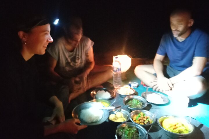 FORFAIT TOUR (trekking dans la jungle, taxi, chambre) 4 JOURS 3 NUITS à BUKIT LAWANG