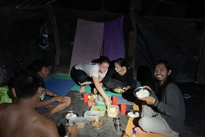 FORFAIT TOUR (trekking dans la jungle, taxi, chambre) 4 JOURS 3 NUITS à BUKIT LAWANG