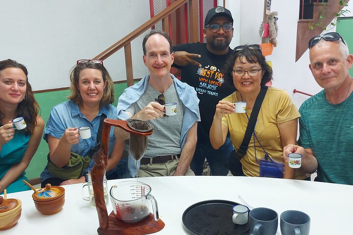 San José: Tour gastronómico a pie incluyendo mercados